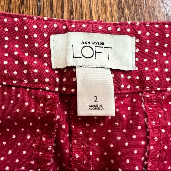 Ann Taylor Loft Adorable Polka Dot Women's Shorts size 2 excellent condition - Picture 3 of 5